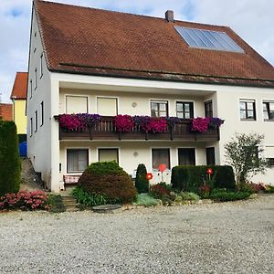 Ferienwohnung Familie Heigemeir Ehekirchen Exterior photo