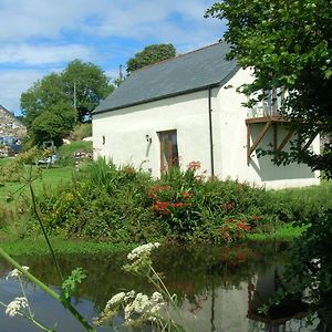 The Boathouse Lägenhet Callington Exterior photo