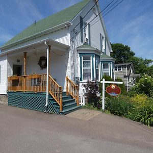 Lacasa Enshediac Bed and Breakfast Exterior photo