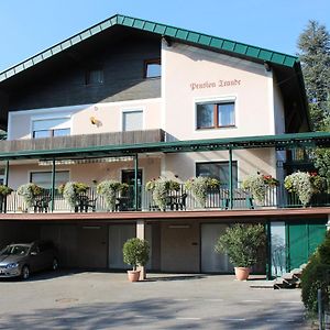 Pension Traude Bed and Breakfast Graz Exterior photo