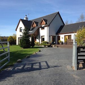 Old Mills Garden Bed and Breakfast Elgin Exterior photo