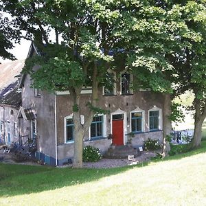 Theetuin Onder De Pannen Bed and Breakfast Lekkerkerk Exterior photo