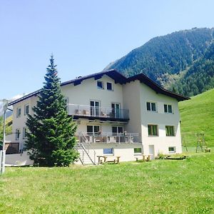 Apart Tyrol Aparthotel Umhausen Exterior photo