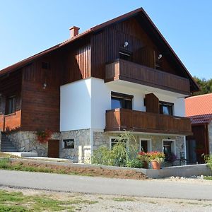 Sixteen Lakes Guest House Jezerce Exterior photo