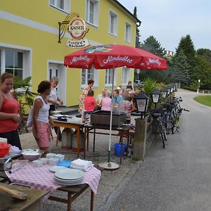 Gasthaus Kleebinder Hotell Haunoldstein Exterior photo