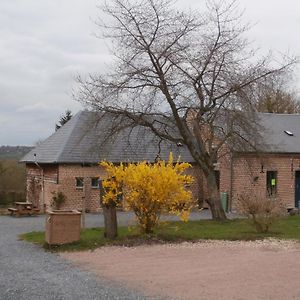 Chambre D'Hotes L'Ermite Bed and Breakfast Saint-Algis Exterior photo