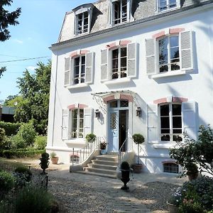 Le Clos Des Princes Bed and Breakfast Châtenay Exterior photo