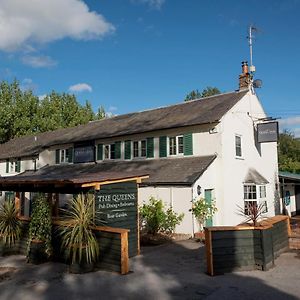 The Queen'S Arms Hotell Hungerford Exterior photo