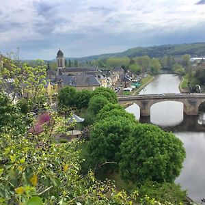 Le Mazet " Vue Imprenable" Bed and Breakfast Montignac-Lascaux Exterior photo