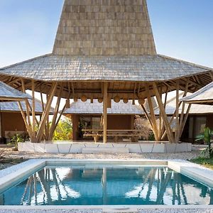 Maringi Sumba By Sumba Hospitality Foundation Hotell Waikelo Exterior photo