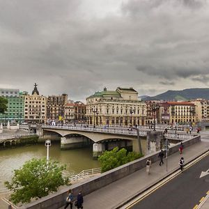 Piso Senorial Con Vistas A La Ria By Urban Hosts Lägenhet Bilbao Exterior photo