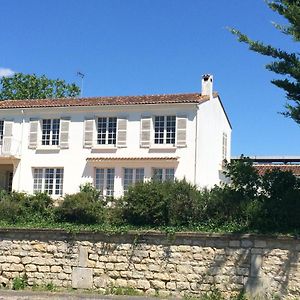 La Maison Blanche Hotell Saint-Jean-dʼAngély Exterior photo