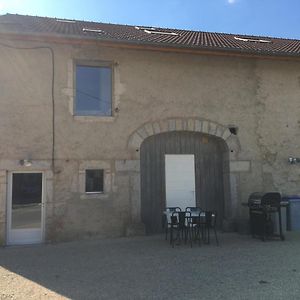 La Chambre Des Avives Hotell Montigny-sur-l'Ain Exterior photo