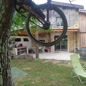 Au Velo Dans L'Arbre Bed and Breakfast Saint-Sulpice-de-Faleyrens Exterior photo