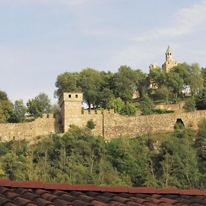 Home With The Veranda Veliko Tărnovo Exterior photo