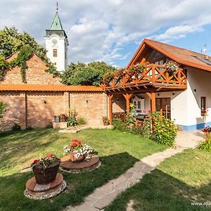 U Starenky Lägenhet Dolní Bojanovice Exterior photo