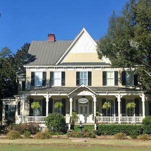 Flowertown Bed And Breakfast Summerville Exterior photo