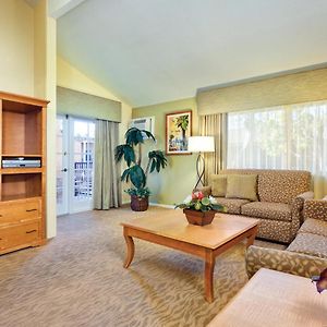 Club Wyndham Dolphin'S Cove Hotell Anaheim Exterior photo