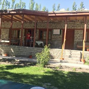 Gulmit Guest House Chamangul Exterior photo