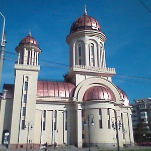 Studio Cathedral Lägenhet Brăila Exterior photo