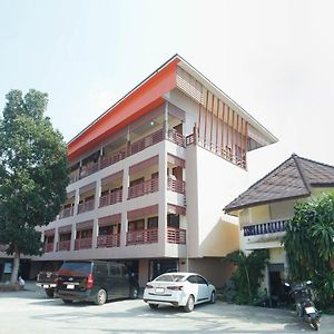 Oyo 75388 P2 Place Hotell Chiang Khong Exterior photo