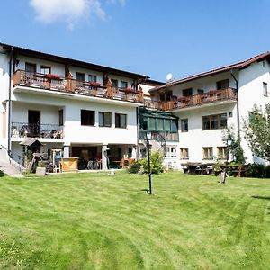 Gasthof Diewald Hotell Raach am Hochgebirge Exterior photo