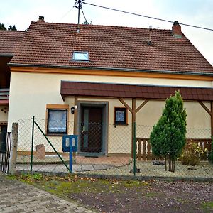 Ferienhaus-Vogelsfelsen Lägenhet Saarholzbach Exterior photo