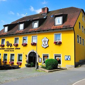 Landgasthof Zum Goldenen Loewen Hotell Moosbach  Exterior photo