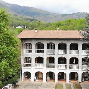 Antica Dimora Del Portico Bed and Breakfast Borgiallo Exterior photo