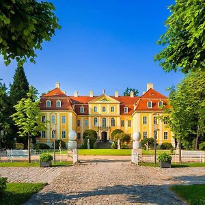 Barockschloss Rammenau Hotell Exterior photo