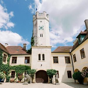 Schlossgut Tunzenberg Hotell Mengkofen Exterior photo