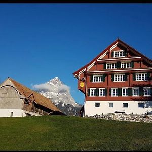 Restaurant Pension Betschart Hotell Schwyz Exterior photo