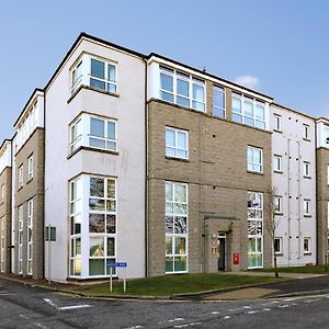 Town And Country Burnside Road Apartments Dyce Exterior photo