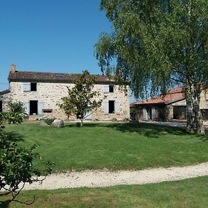 Chambre D'Hotes La Thibaudiere Bed and Breakfast Bressuire Exterior photo