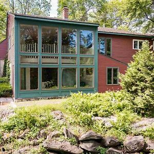 River House In The Heart Of Middlebury Lägenhet Exterior photo