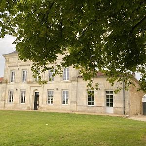 Logis Poussard Hotell Arthenac Exterior photo