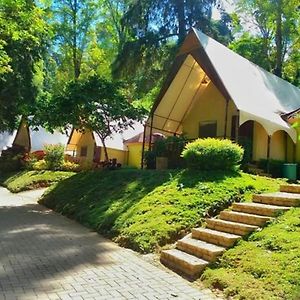 Lawu Forest Camp Hotell Sarangan Exterior photo