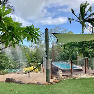 Butterfly Studio Hotell Proserpine Exterior photo