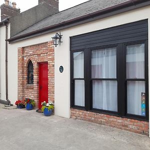 Ballykeel Farm, Mourne Mountains Lägenhet Ballymartin Exterior photo