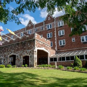 The Albion Summit Hotell Exterior photo