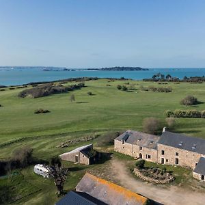 La Ferme Du Golf, Gite Atypique Et Artistique Bed and Breakfast Lancieux Exterior photo