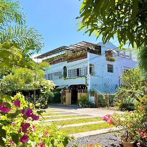 Balai Tinay Guesthouse Legazpi City Exterior photo