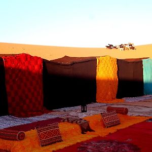 Palmeras Y Dunas Luxery Camp Hotell Merzouga Exterior photo