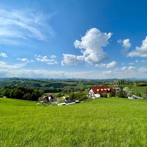 Eckbergerhof Hotell Gamlitz Exterior photo