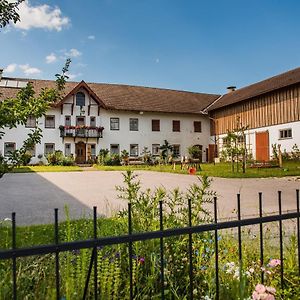 Biohof Puerten Lägenhet Waldkraiburg Exterior photo