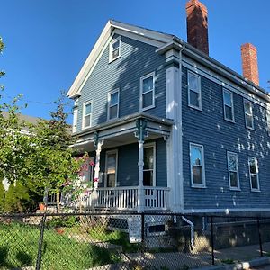 Beautiful Victorian House, Room Boston Exterior photo