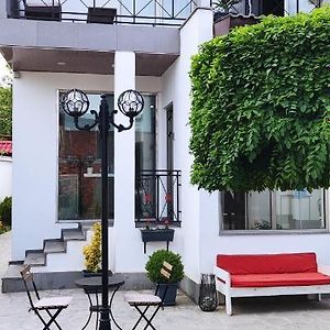 Garden Lounge Hotel Jerevan Exterior photo