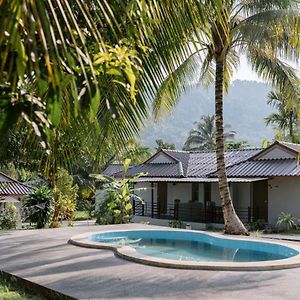 Surfer's Village Khao Lak Exterior photo