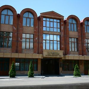 Arzah Gostevoi Dom Hotell Jerevan Exterior photo