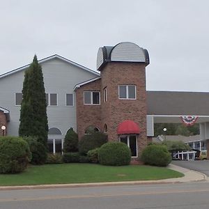 Americas Best Value Inn Saint Ignace Exterior photo